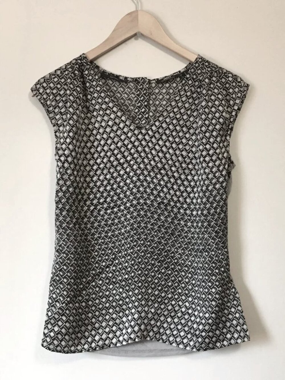 VTG Y2K Mexx Silk Scale Mail Top Size 34 US XS Charcoal Grey Metallic Medieval F